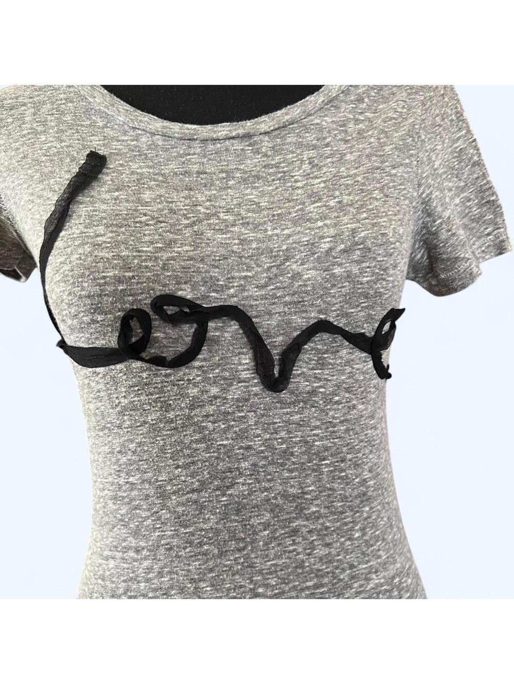 Vintage Y2K American Eagle grey baby tee with black “love” graphic - Picture 2 of 7
